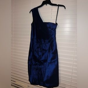 One shoulder dress